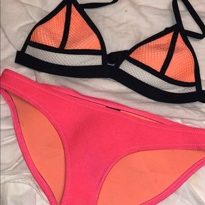 Authentic sunset triangl bikini set